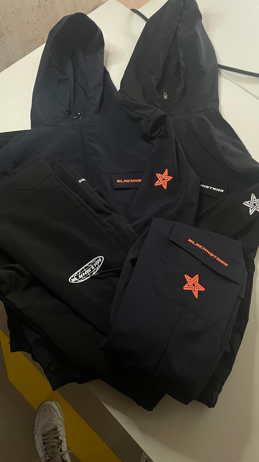 "MOONRUNNER" CARGO TRACKSUIT
