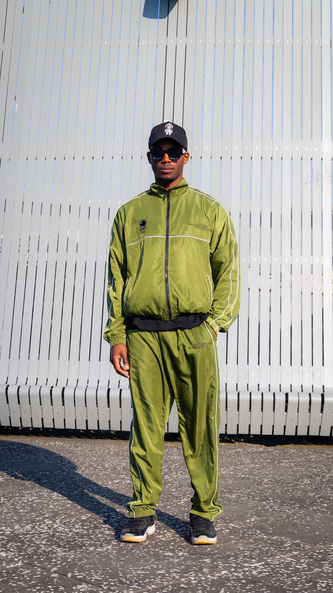 "MOONRUNNER V2" TRACKSUIT